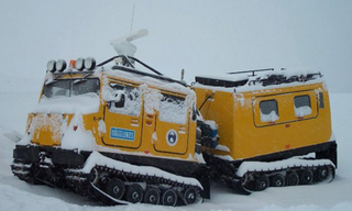 Illustration for article titled The Land Vehicles of Antarctica